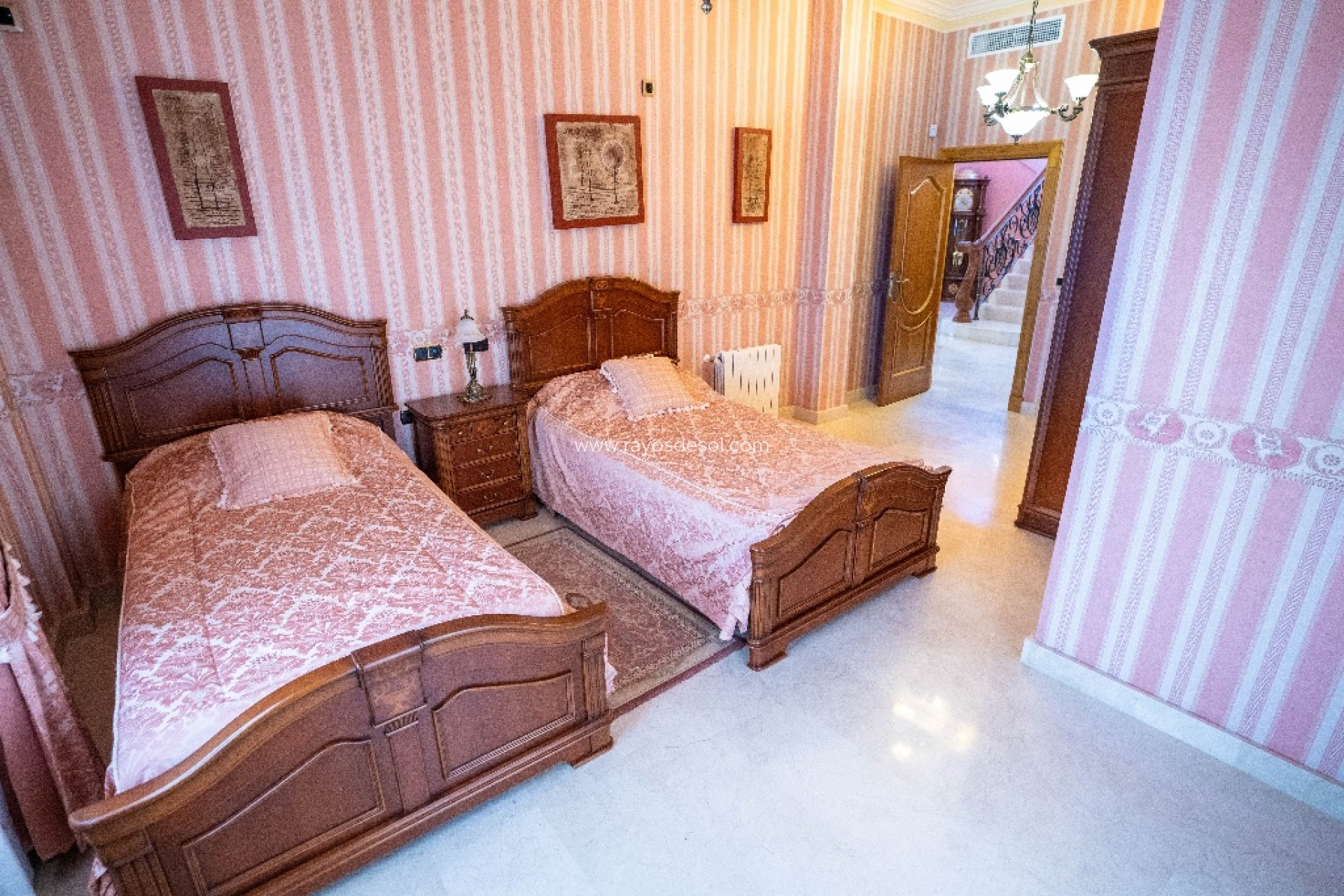 Resale - Villa - Orihuela Costa - Campoamor