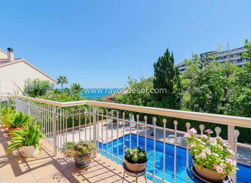 Resale - Villa - Orihuela Costa - Campoamor