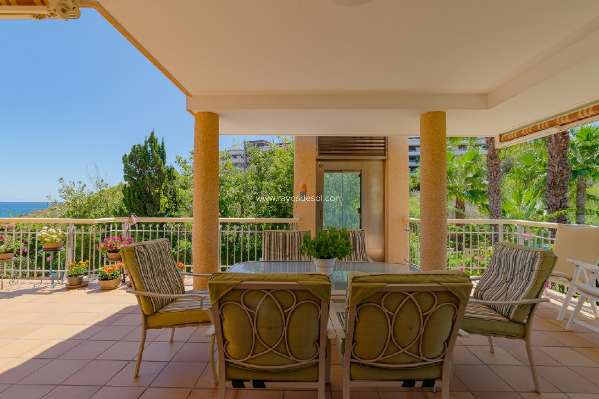 Resale - Villa - Orihuela Costa - Campoamor