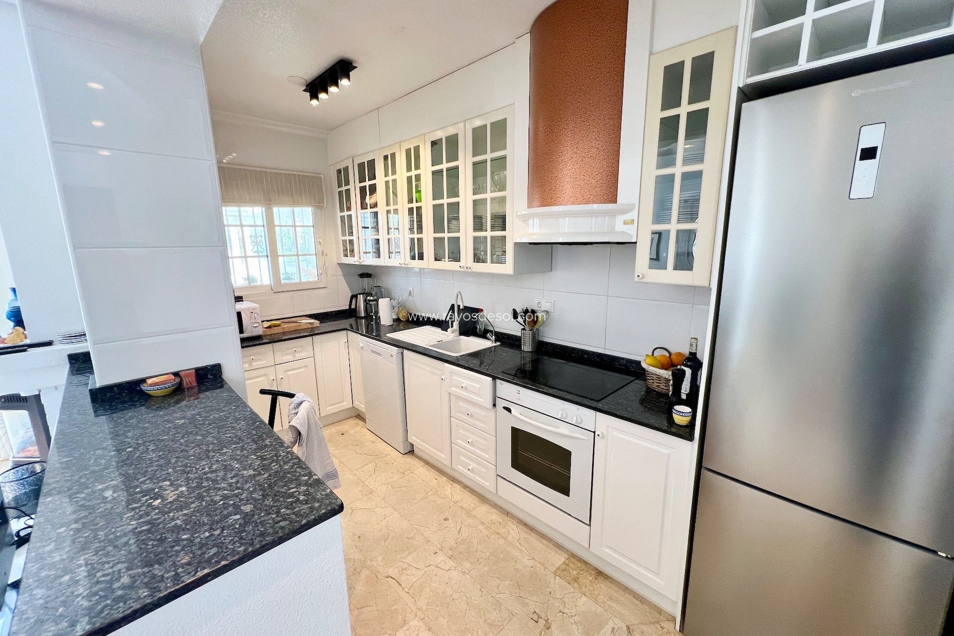 Resale - Villa - Orihuela Costa - Los Dolses