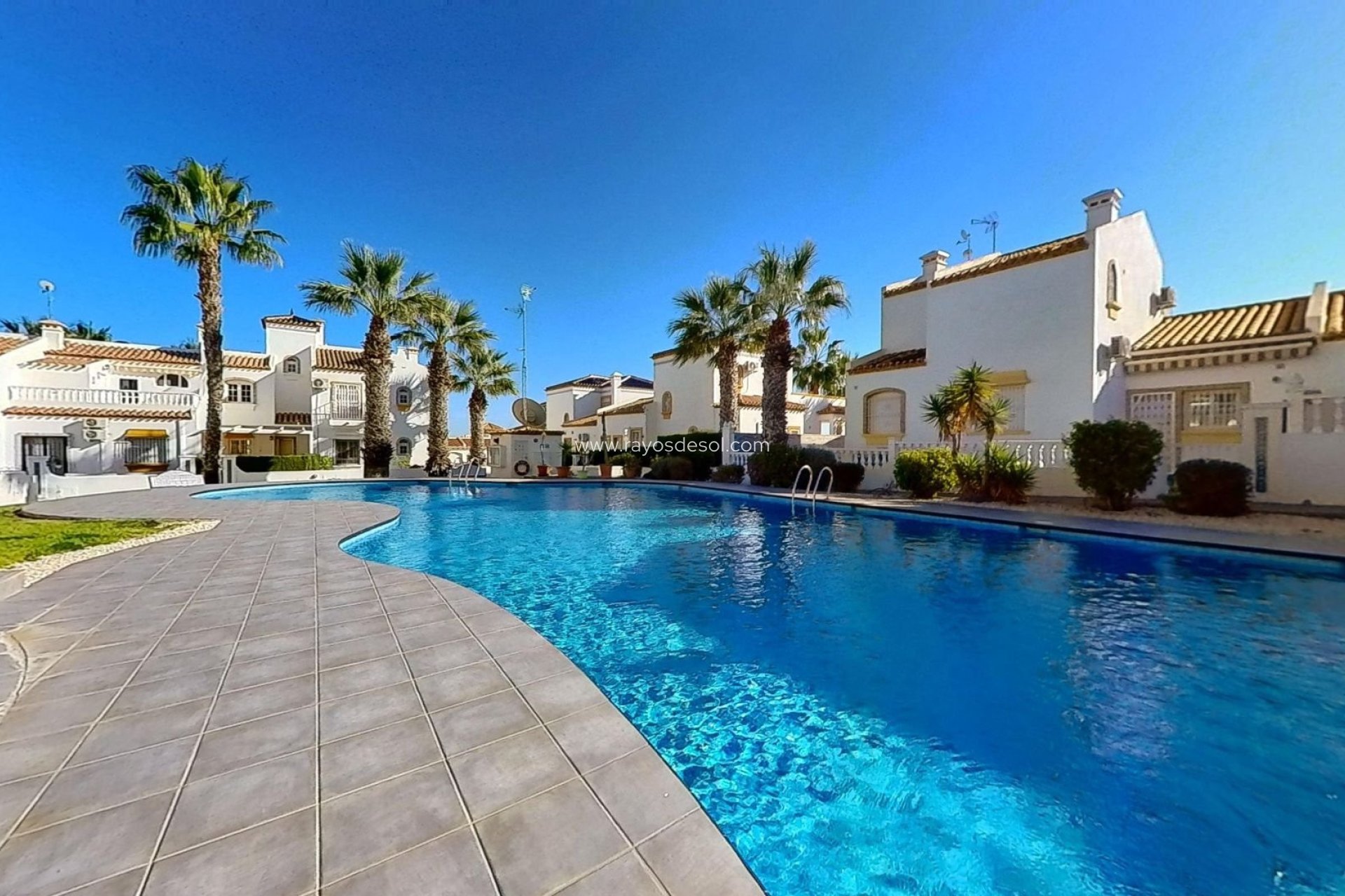 Resale - Villa - Orihuela Costa - Los Dolses