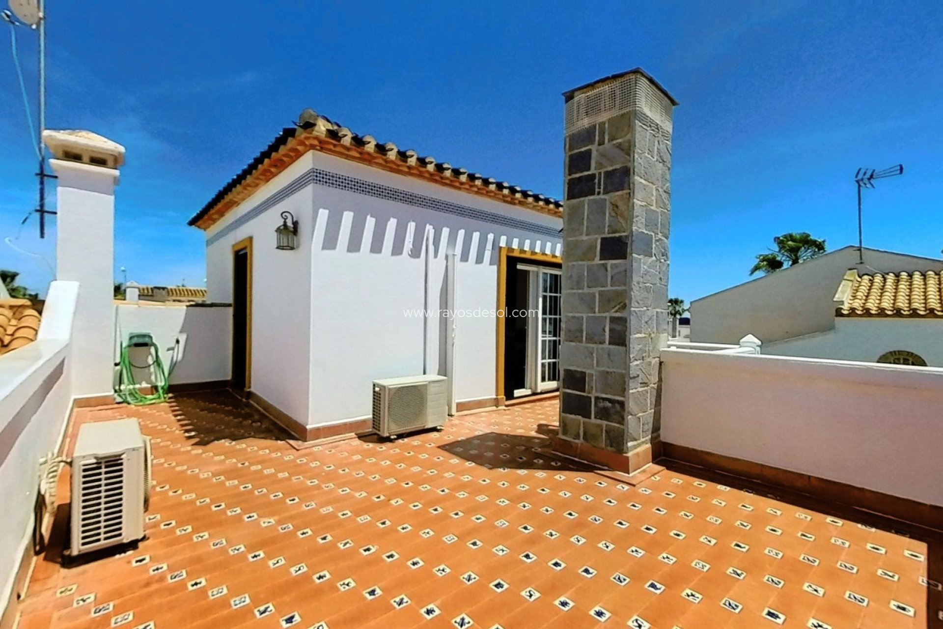 Resale - Villa - Orihuela Costa - Los Dolses