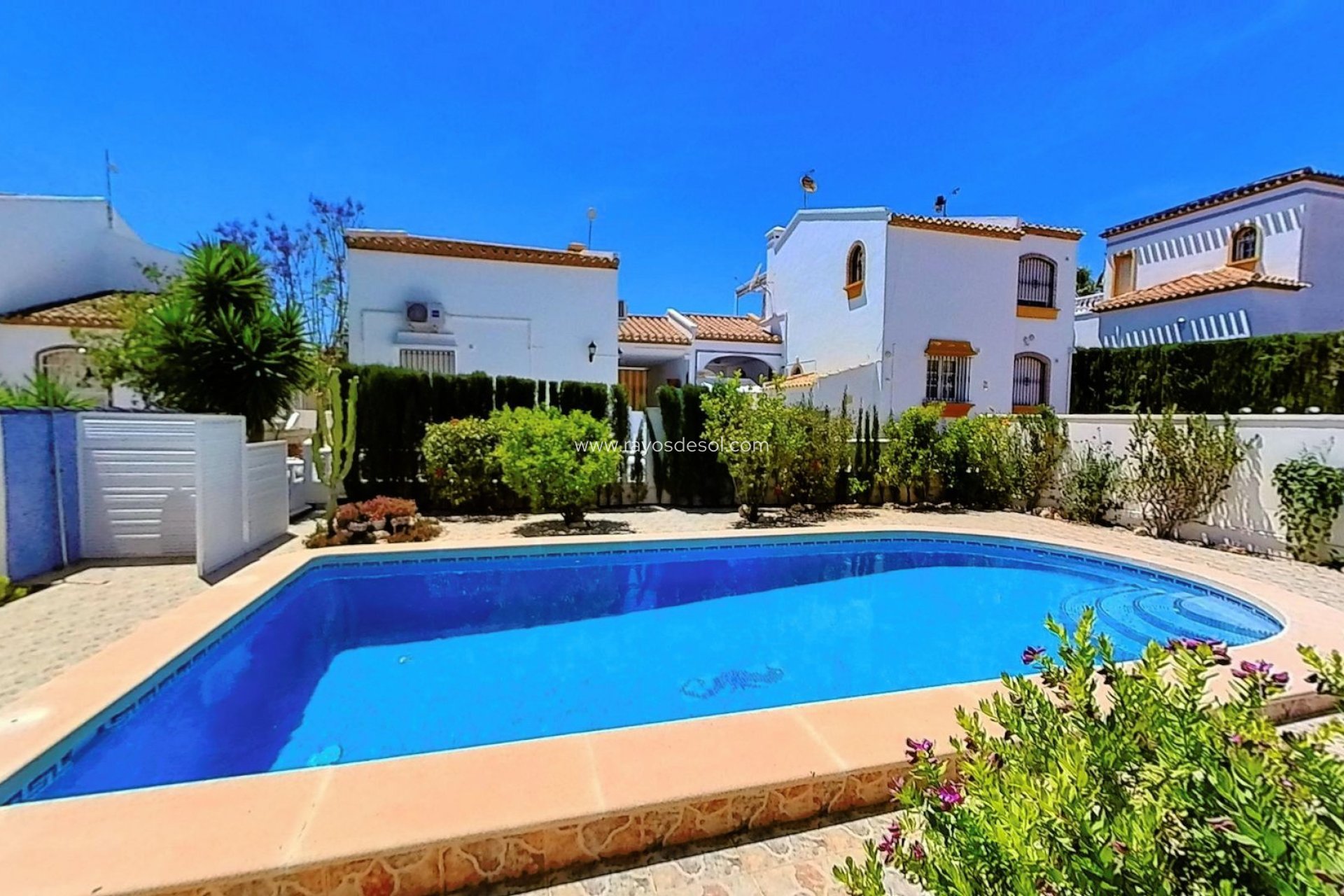 Resale - Villa - Orihuela Costa - Los Dolses