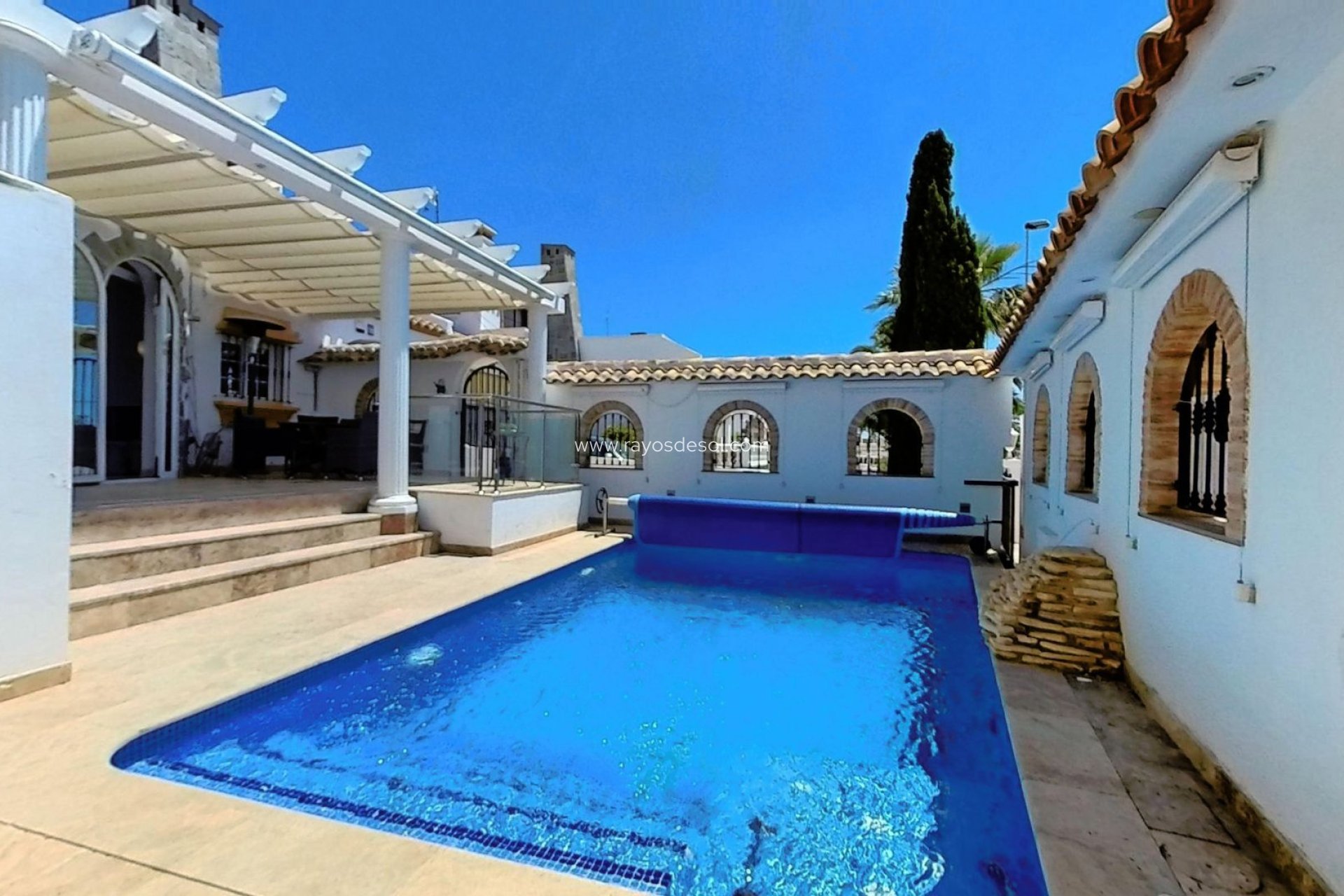 Resale - Villa - Orihuela Costa - Los Dolses