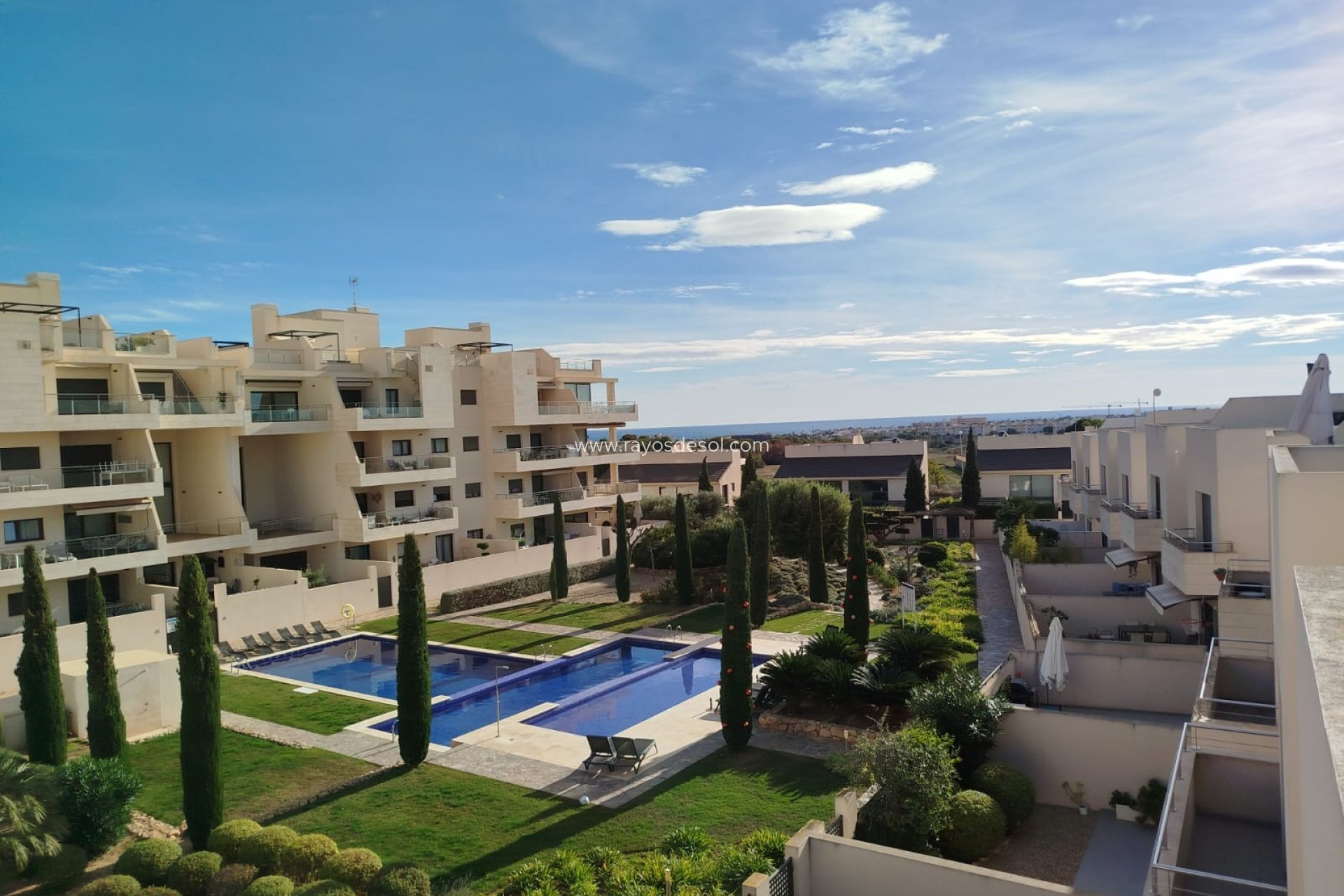 Resale - Villa - Orihuela Costa - Los Dolses