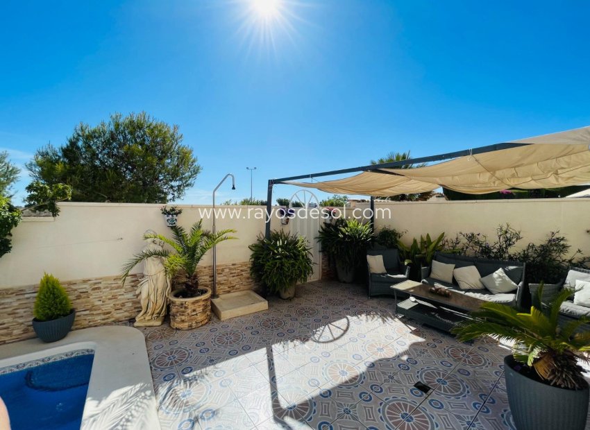 Resale - Villa - Orihuela Costa - Playa Flamenca