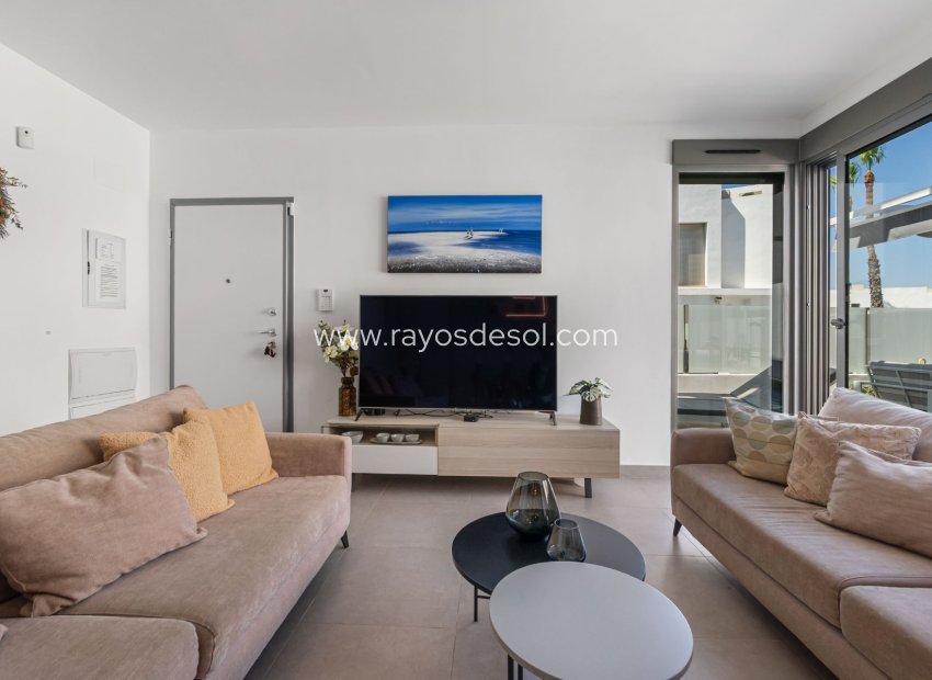 Resale - Villa - Orihuela Costa - Villamartín