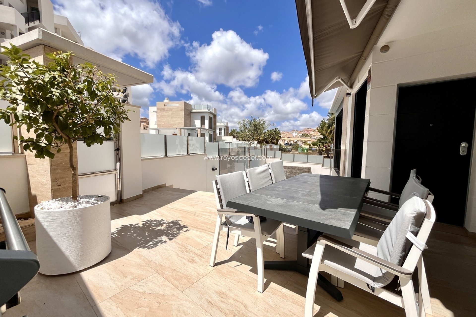 Resale - Villa - Orihuela Costa - Villamartín