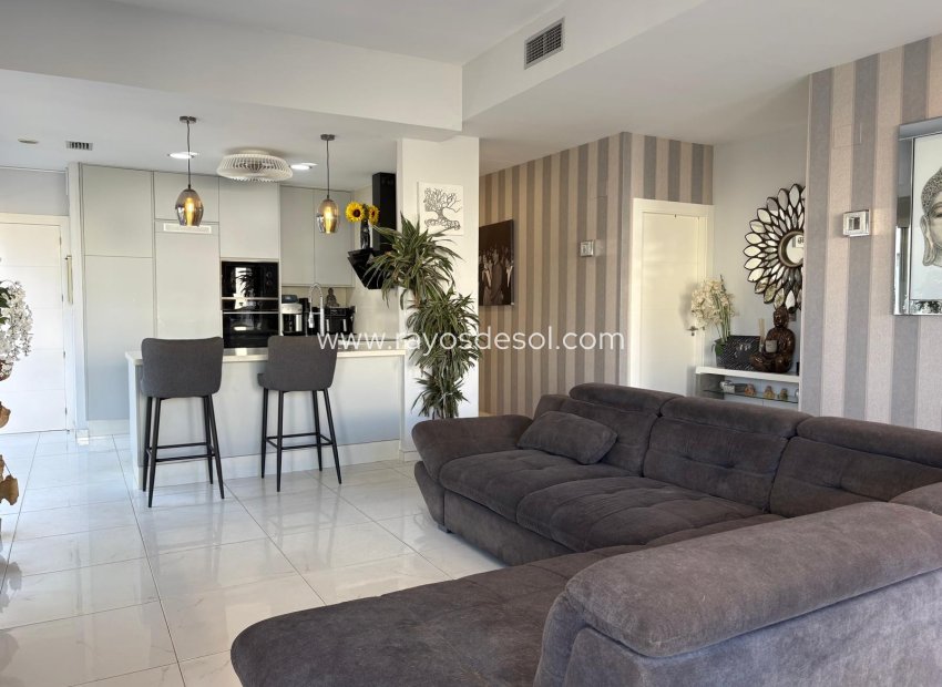 Resale - Villa - Orihuela Costa - Villamartín