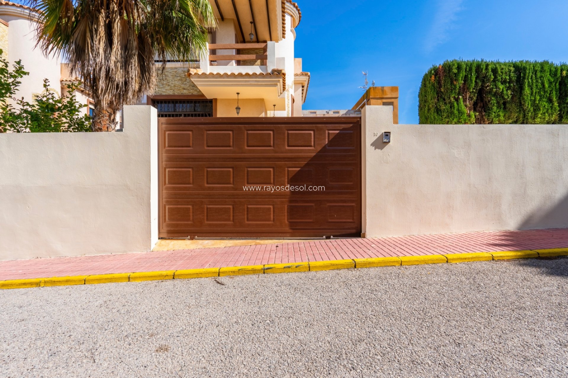 Resale - Villa - Orihuela Costa - Villamartin