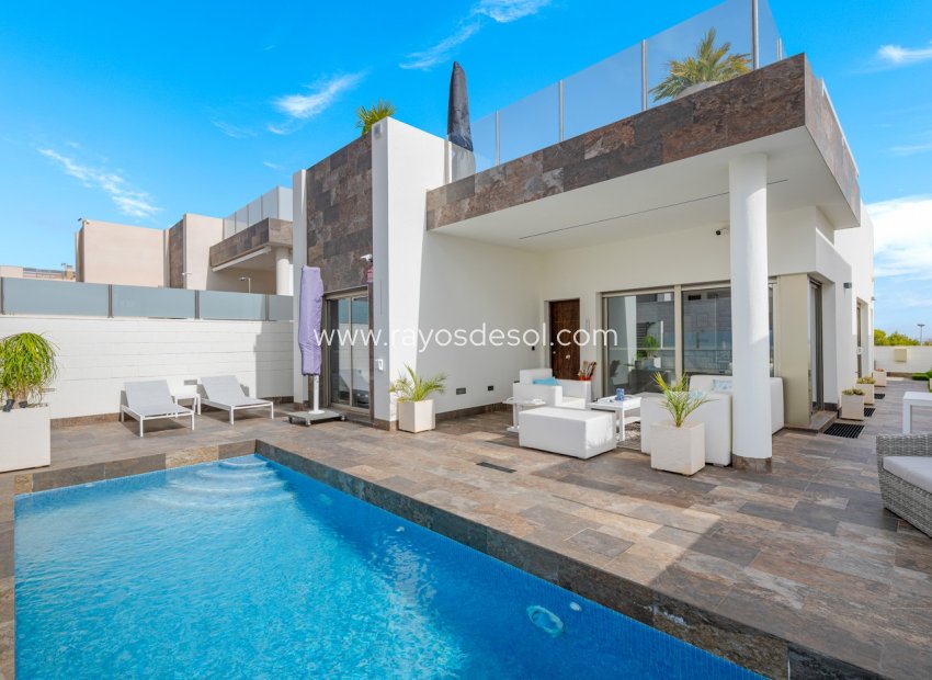 Resale - Villa - Orihuela Costa - Villamartín