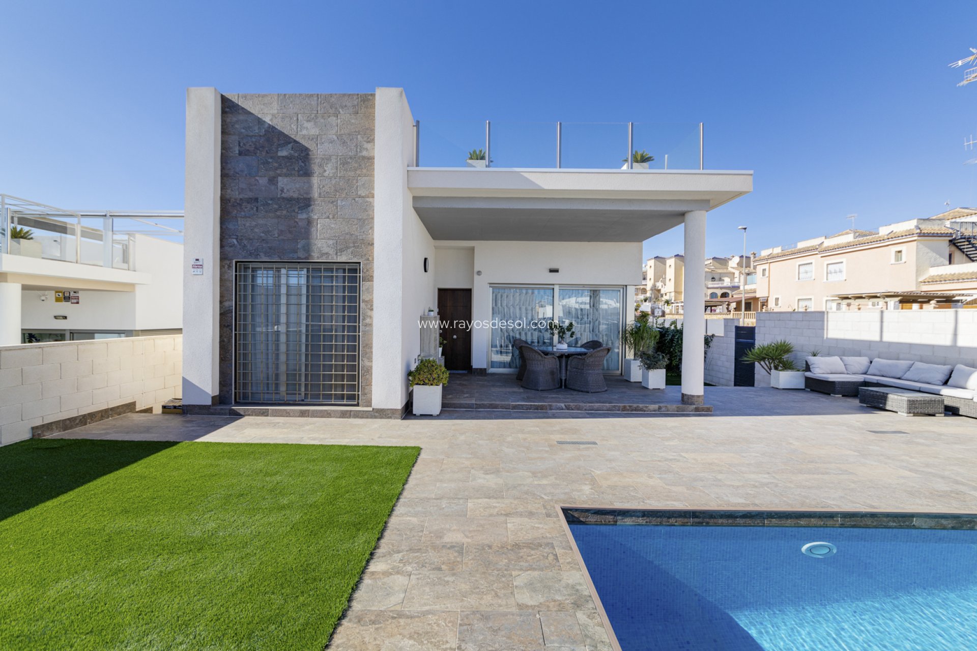 Resale - Villa - Orihuela Costa - Villamartín