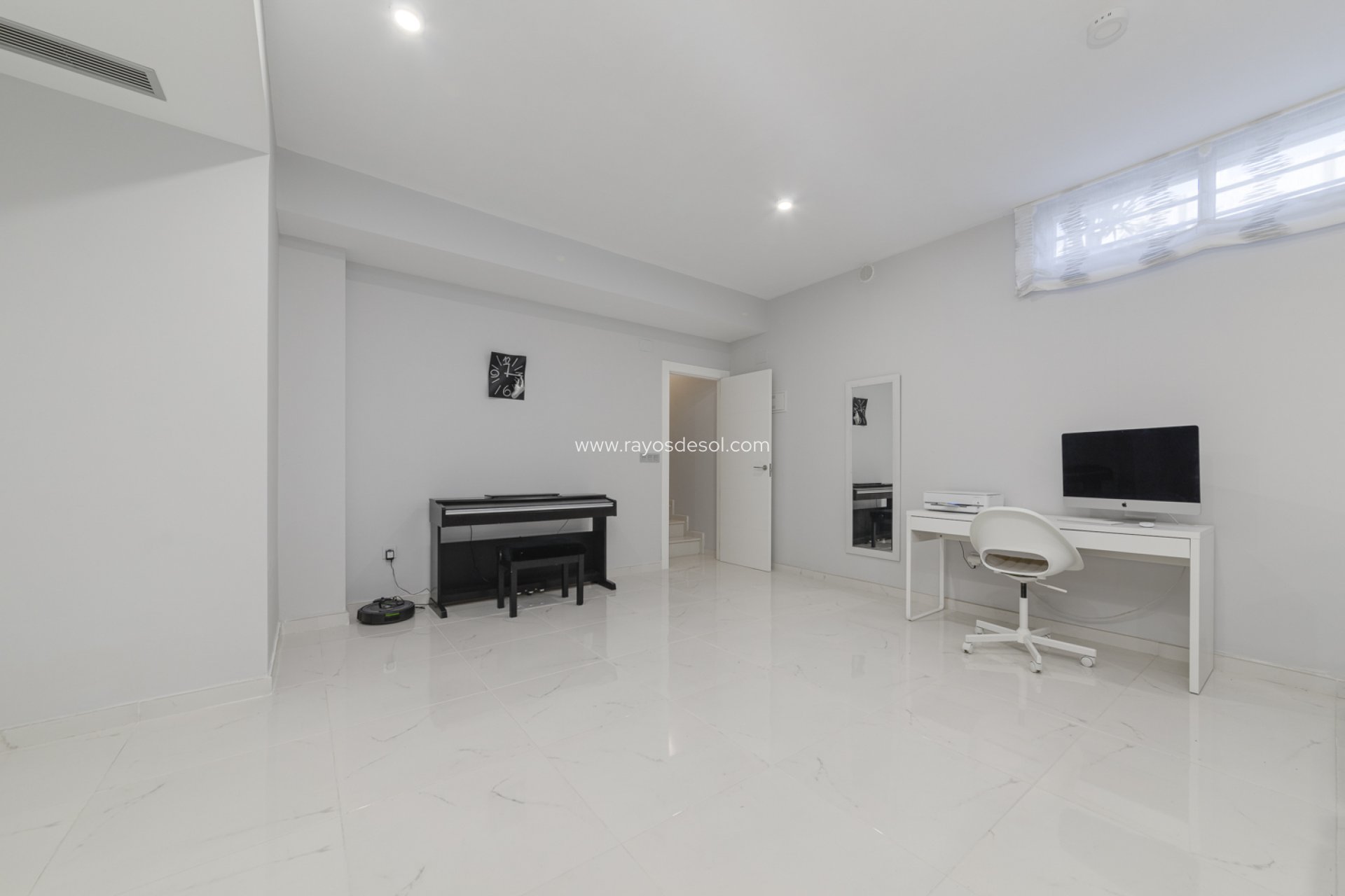 Resale - Villa - Orihuela Costa - Villamartín