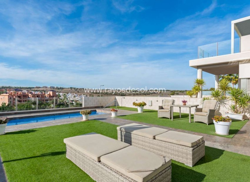 Resale - Villa - Orihuela Costa - Villamartín