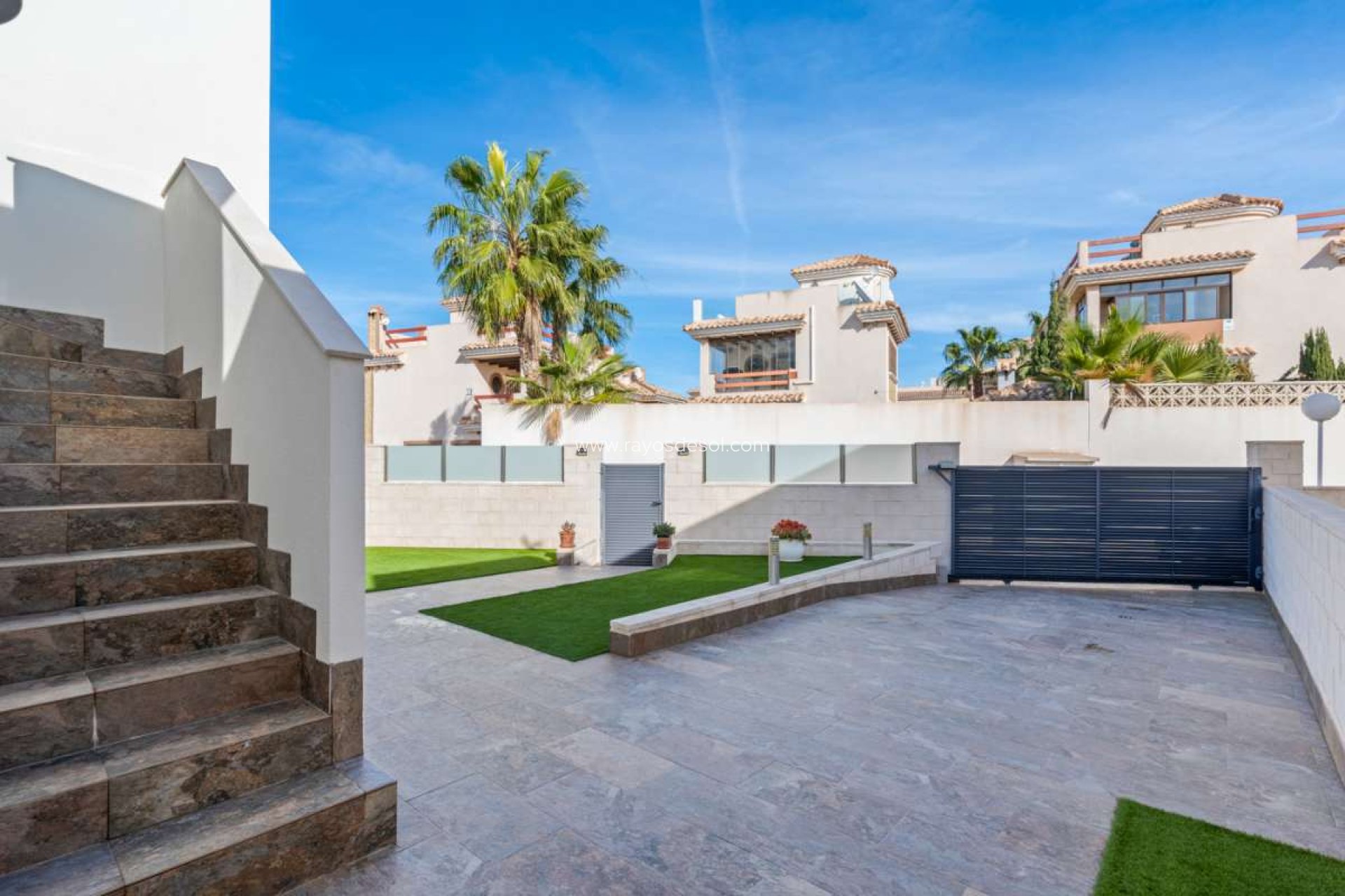 Resale - Villa - Orihuela Costa - Villamartín