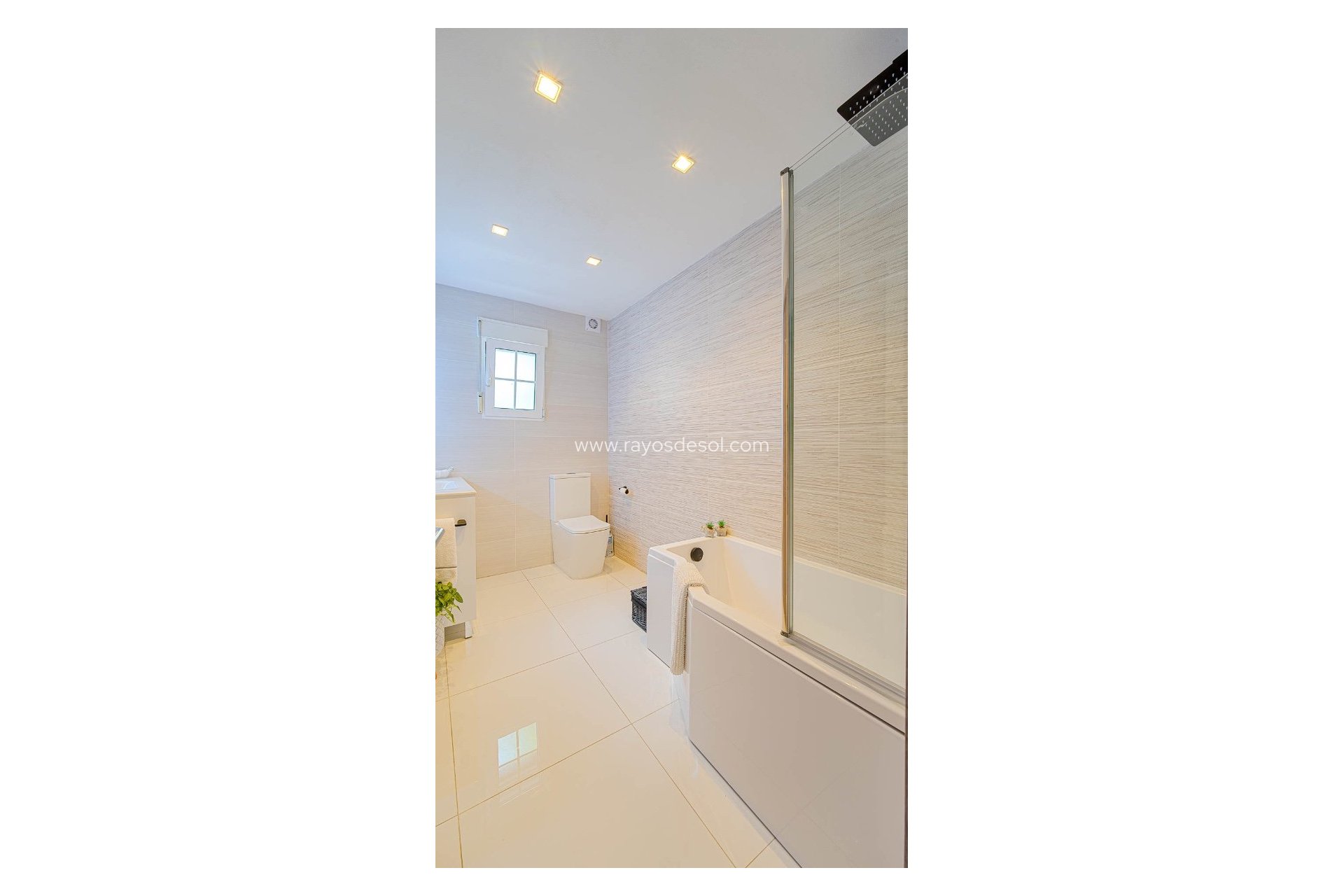 Resale - Villa - Orihuela Costa - Villamartín
