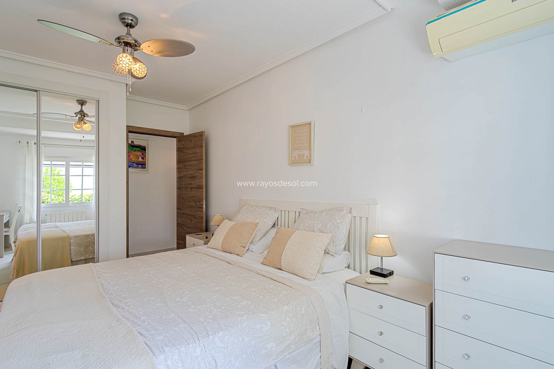 Resale - Villa - Orihuela Costa - Villamartín