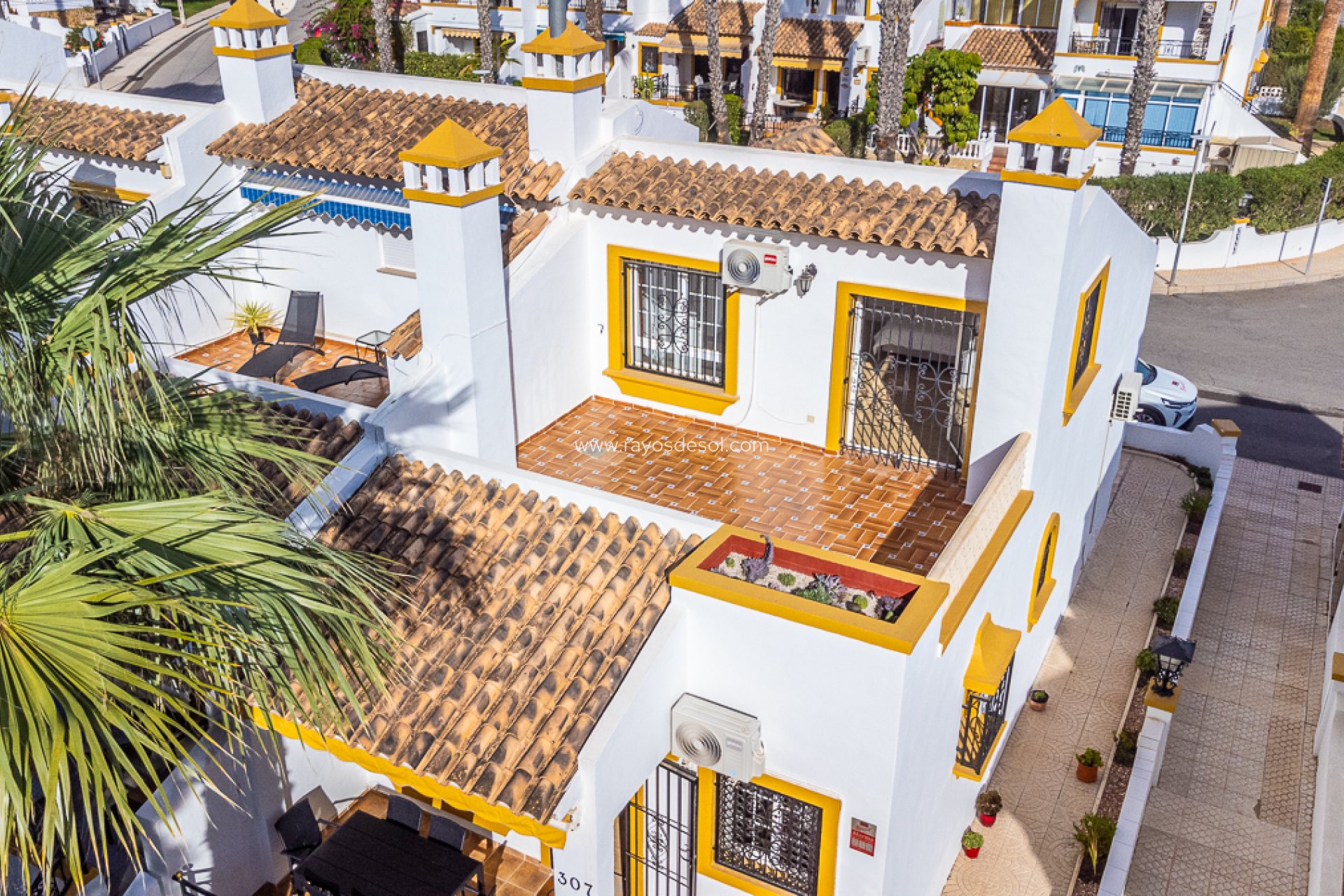 Resale - Villa - Orihuela Costa - Villamartín