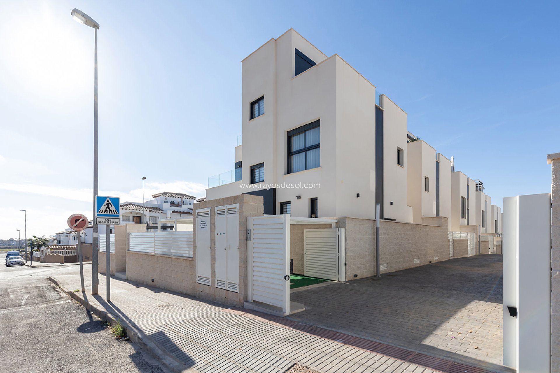 Resale - Villa - Orihuela Costa