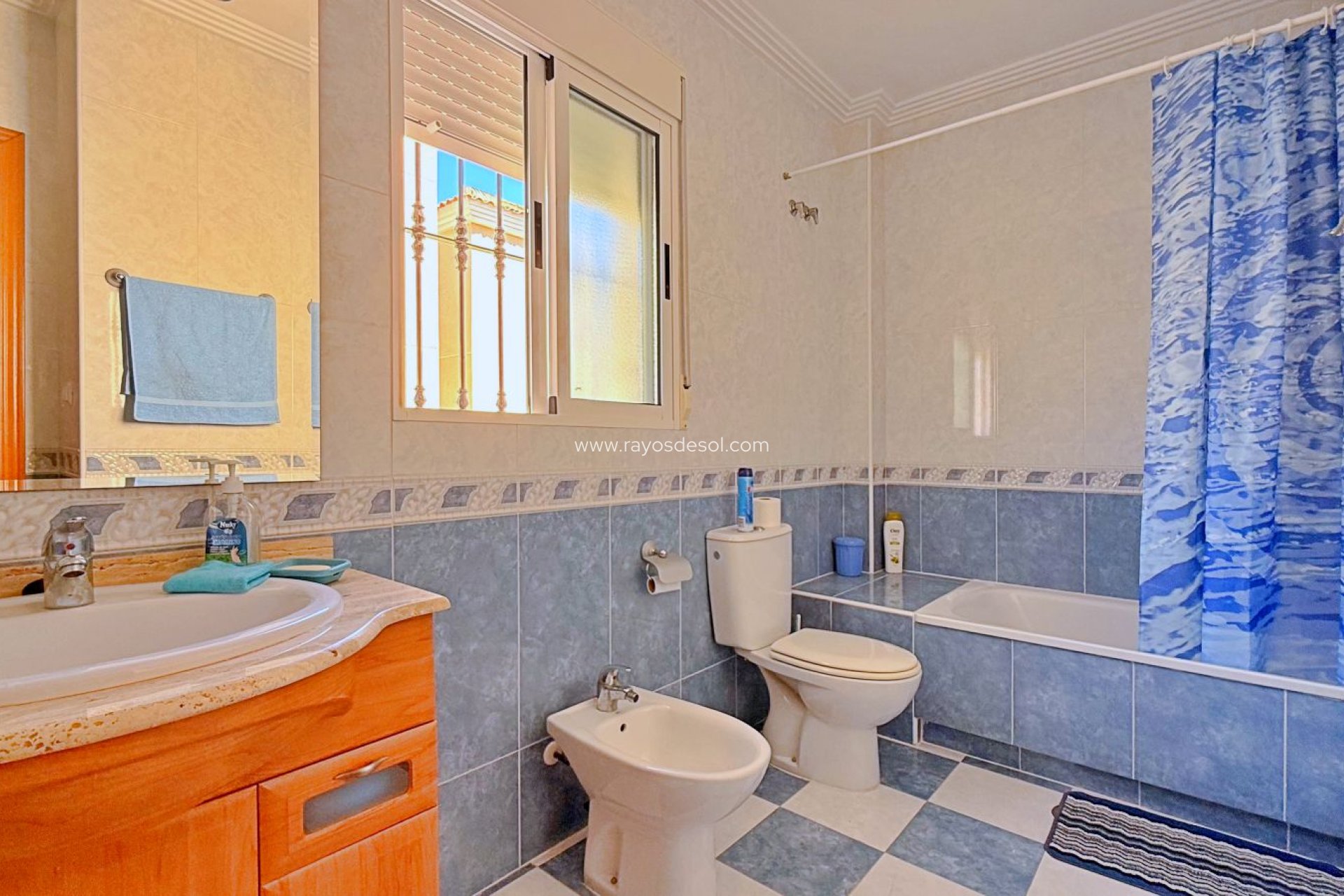 Resale - Villa - Orihuela - Orihuela Costa