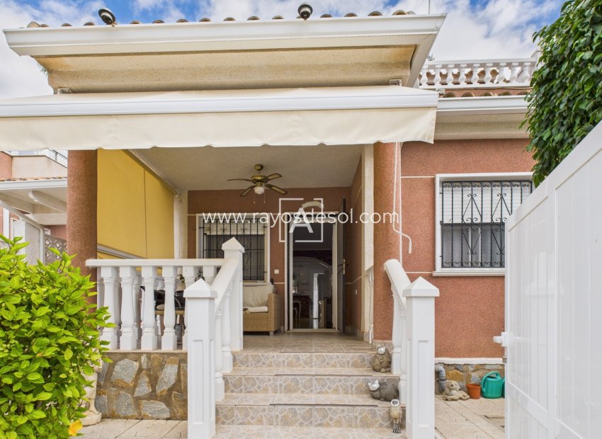 Resale - Villa - Pinar de Campoverde