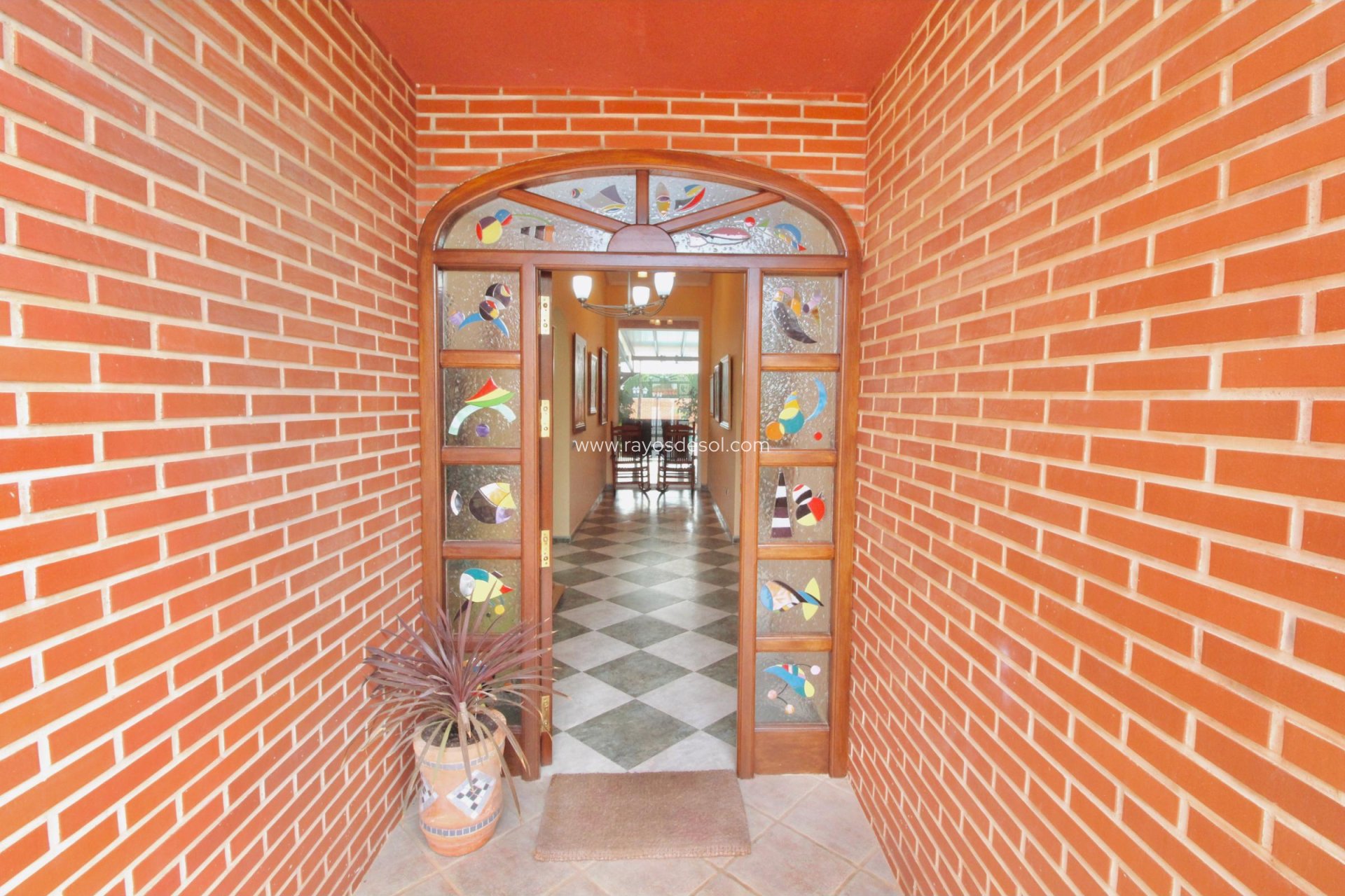 Resale - Villa - Playa Honda