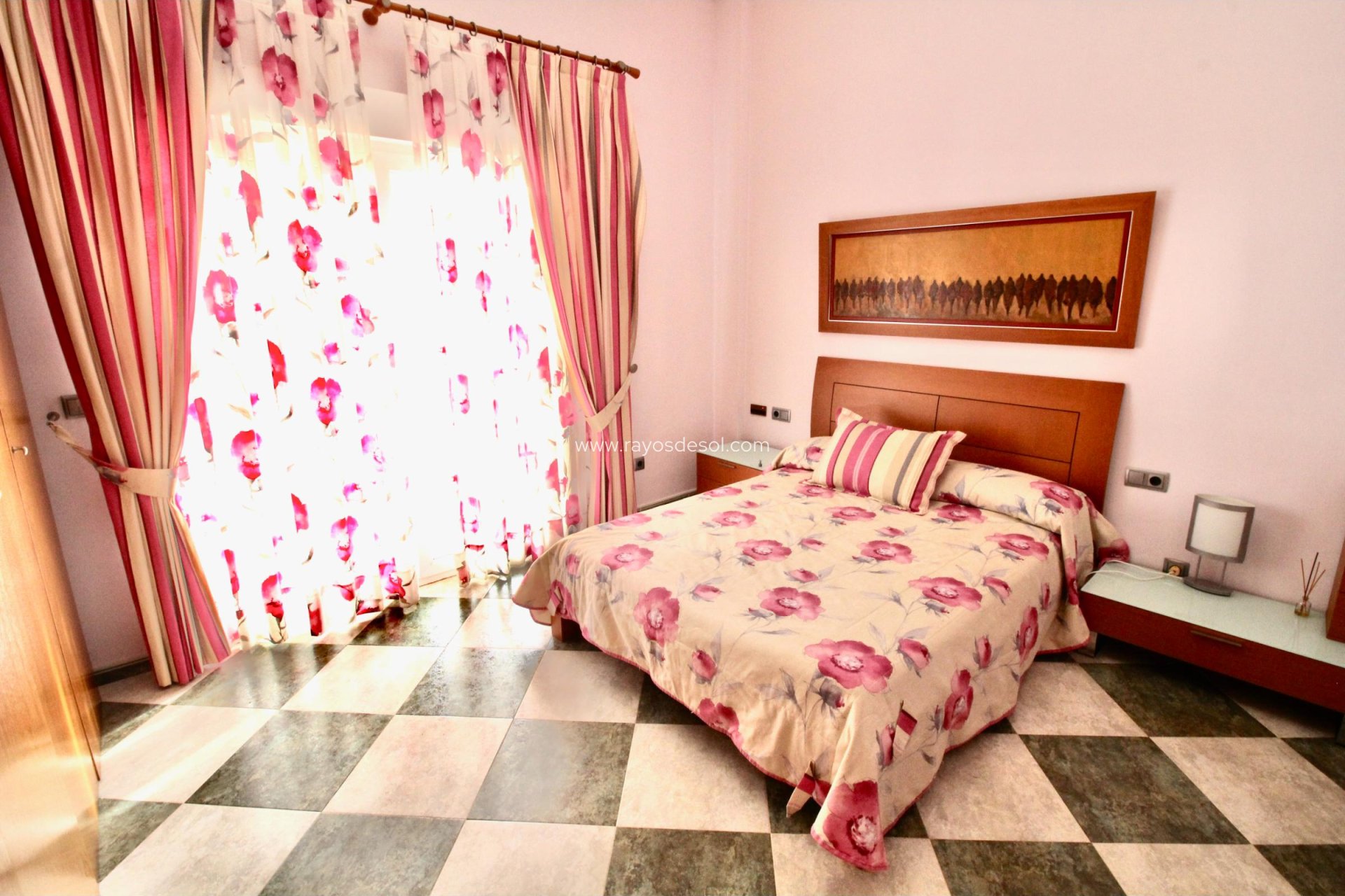 Resale - Villa - Playa Honda