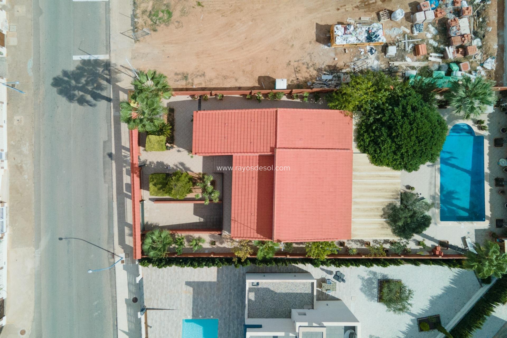 Resale - Villa - Playa Honda