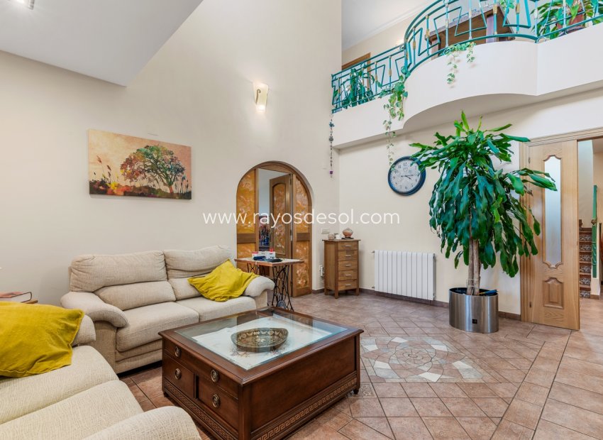 Resale - Villa - Polop