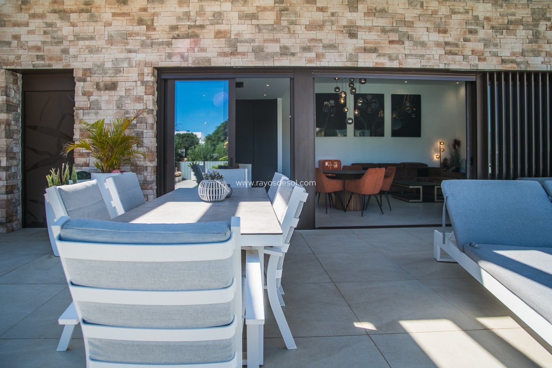 Resale - Villa - ROJALES