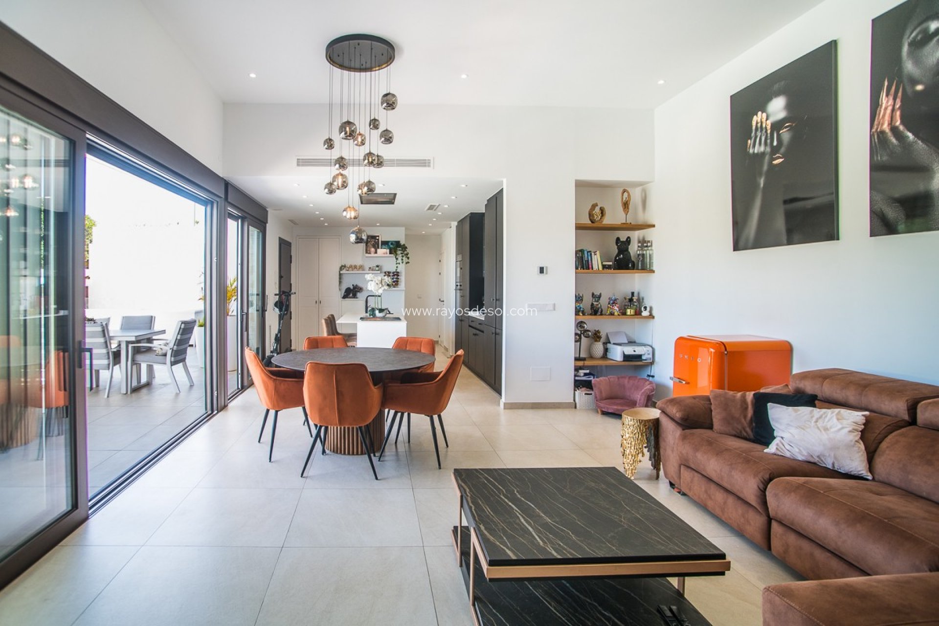 Resale - Villa - ROJALES
