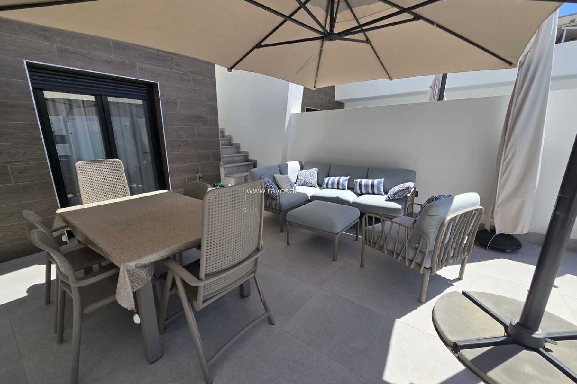 Resale - Villa - Roldan