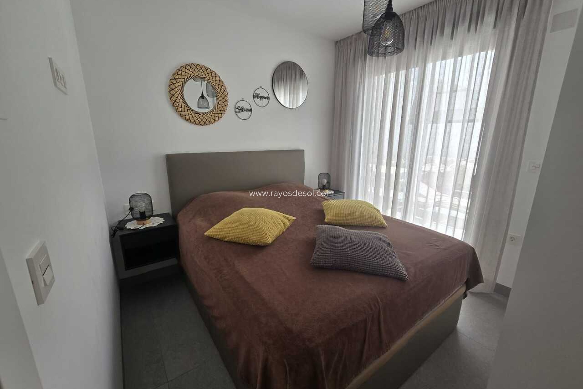 Resale - Villa - Roldan