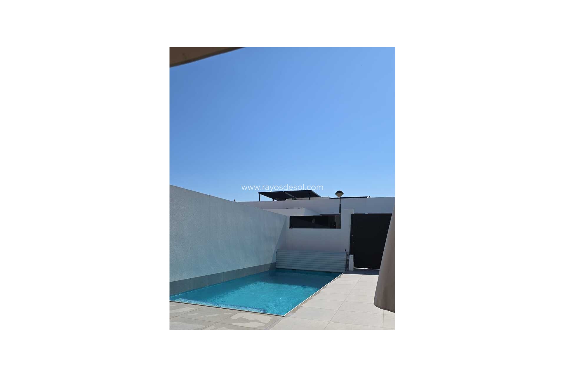 Resale - Villa - Roldan