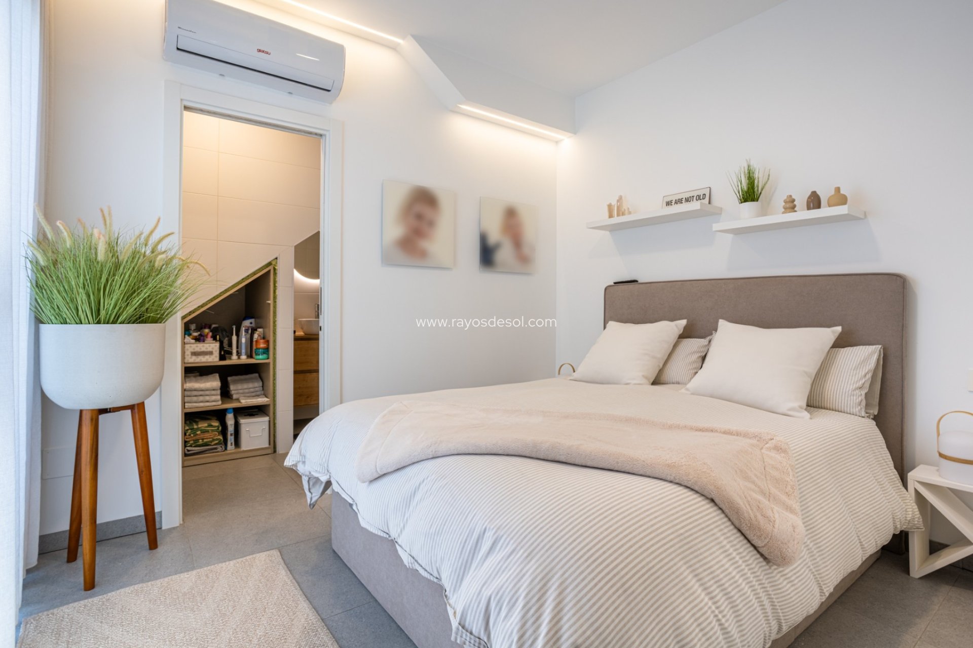 Resale - Villa - Roldan