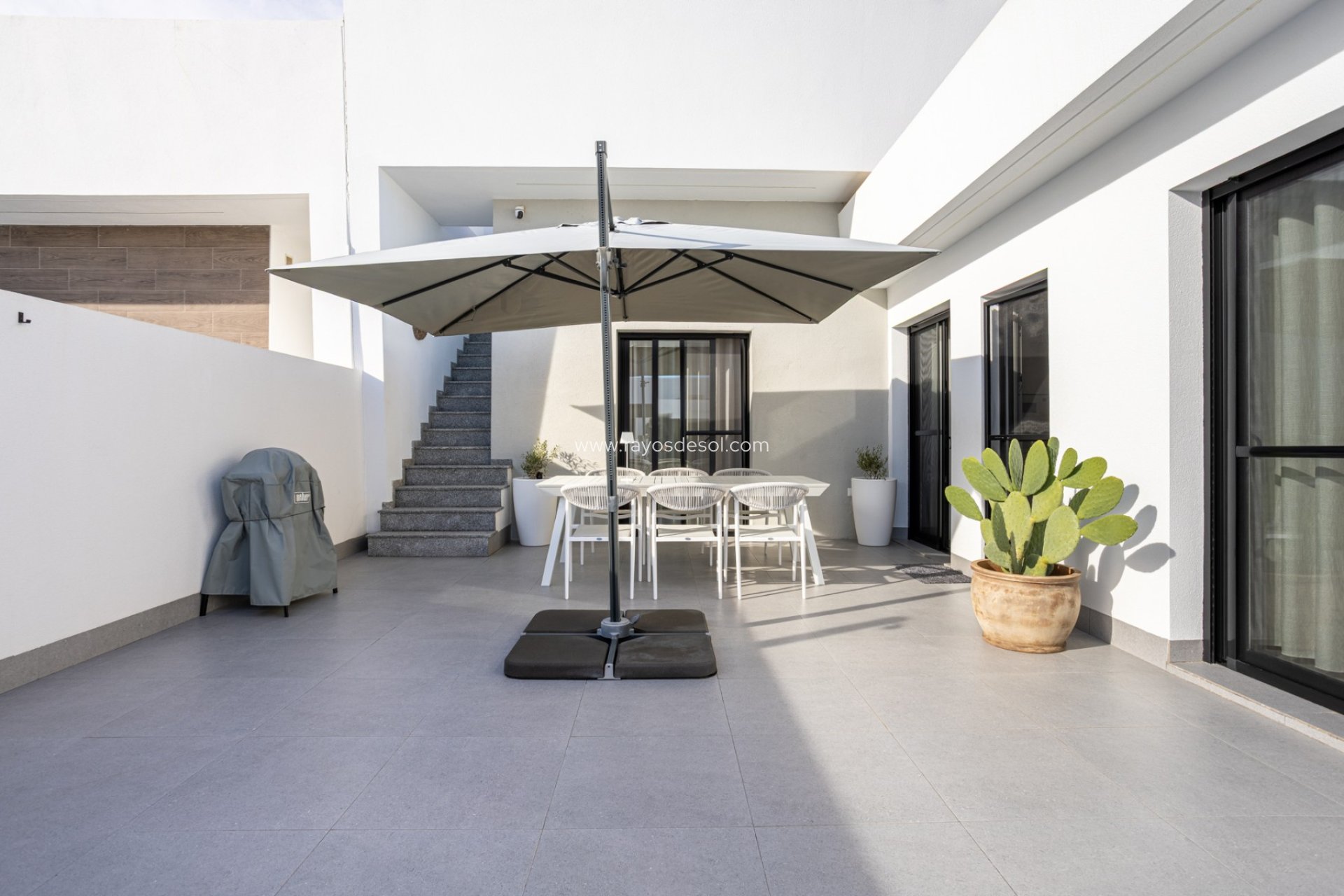 Resale - Villa - Roldan