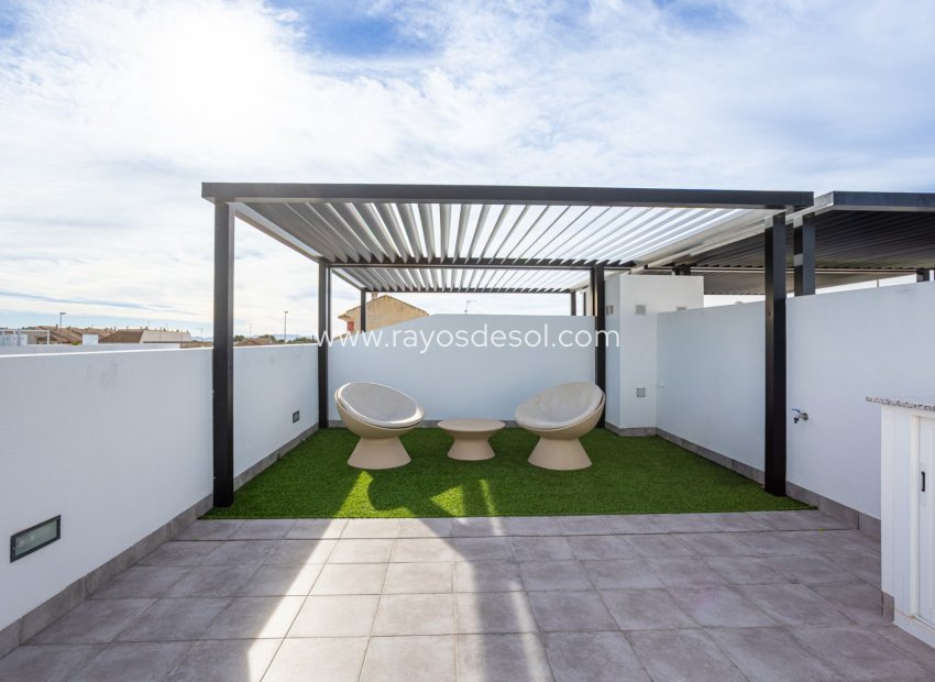 Resale - Villa - Roldan