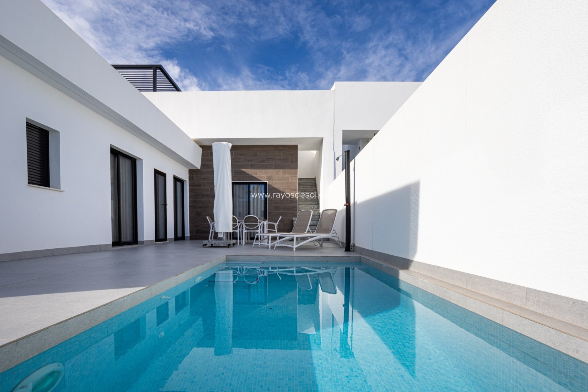 Resale - Villa - Roldan