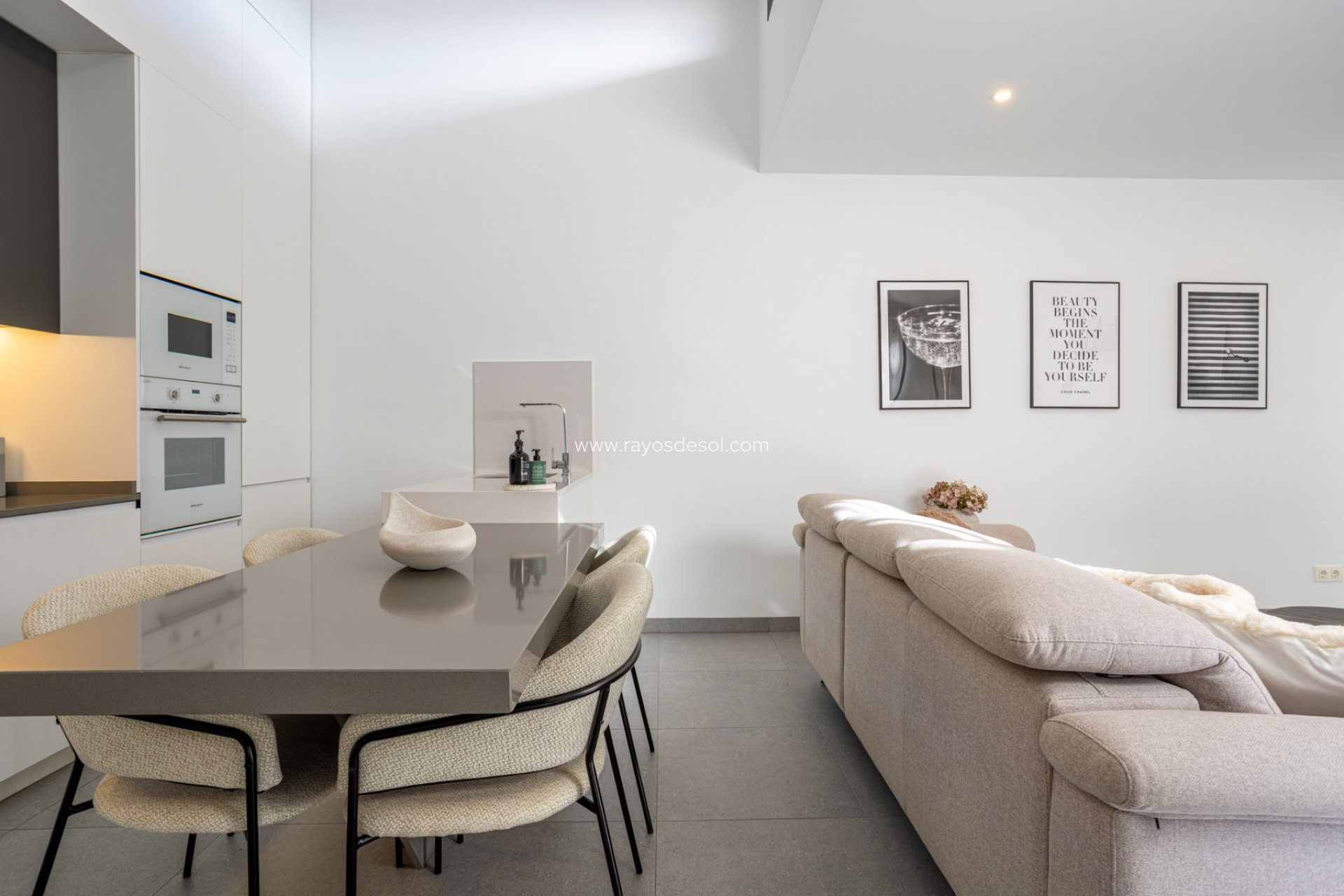 Resale - Villa - Roldan