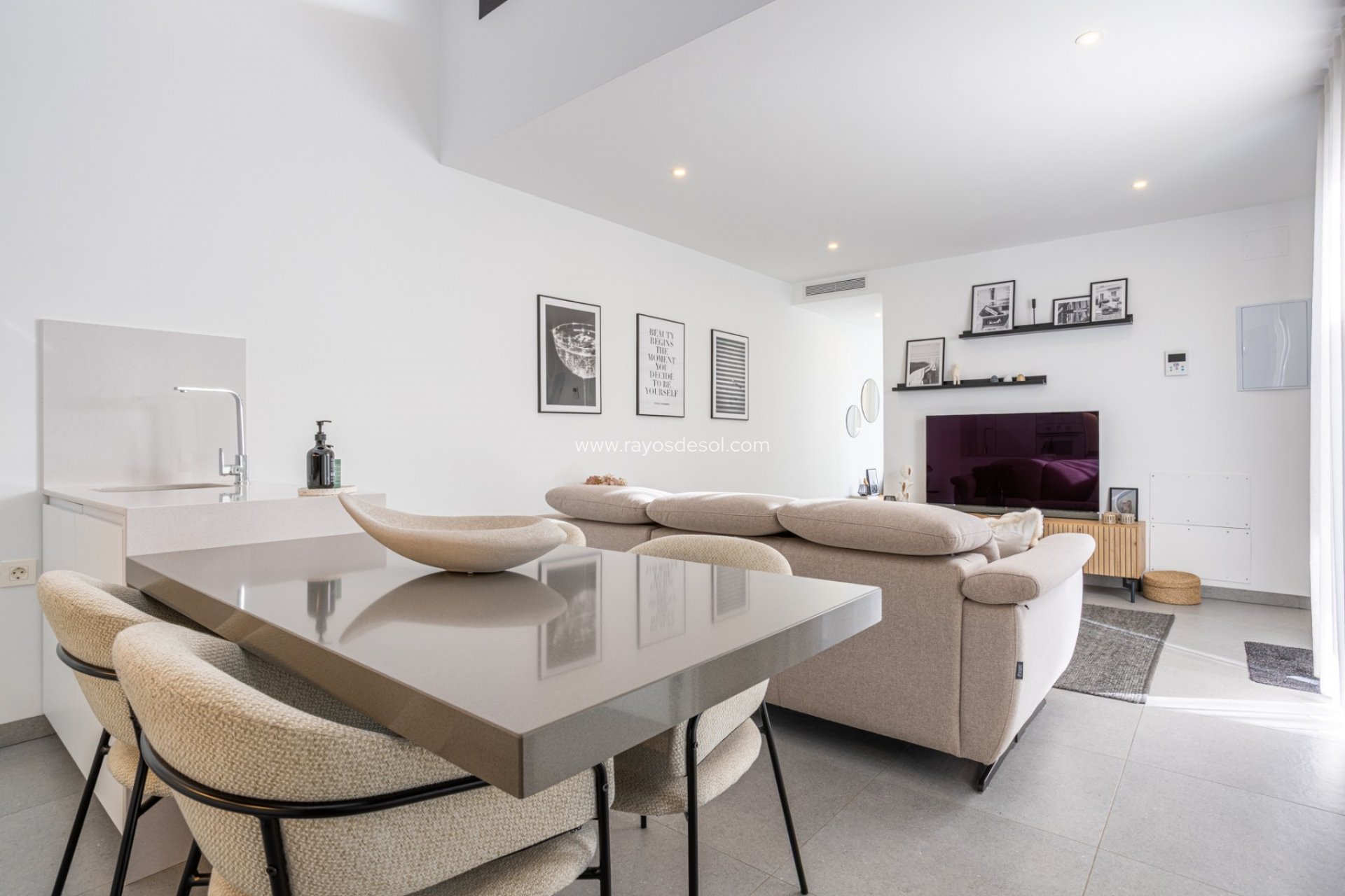Resale - Villa - Roldan