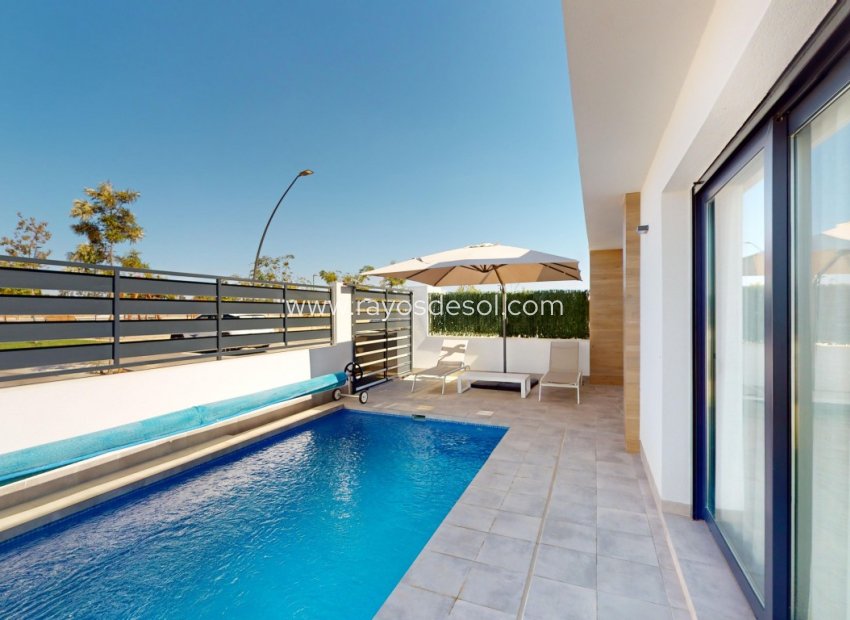 Resale - Villa - Roldan