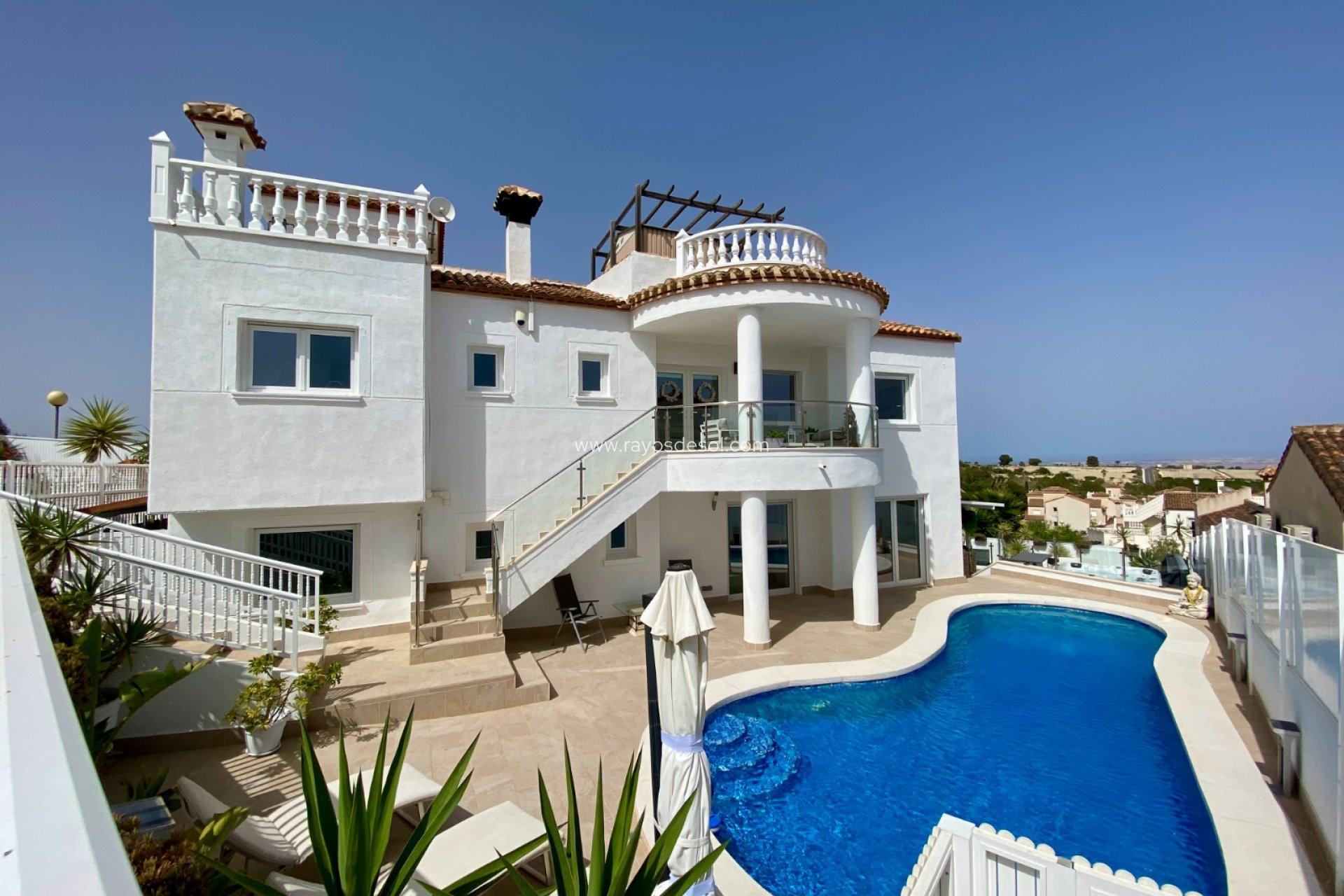 Resale - Villa - San Miguel de Salinas - Pueblo