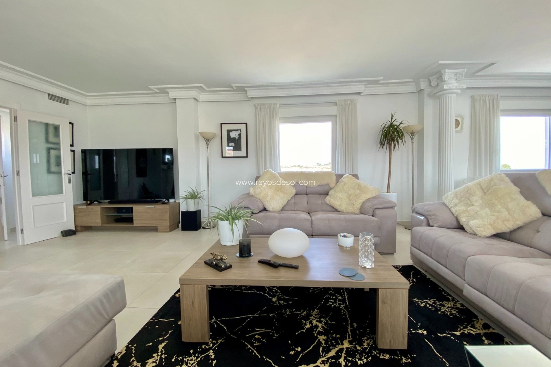 Resale - Villa - San Miguel de Salinas - Pueblo