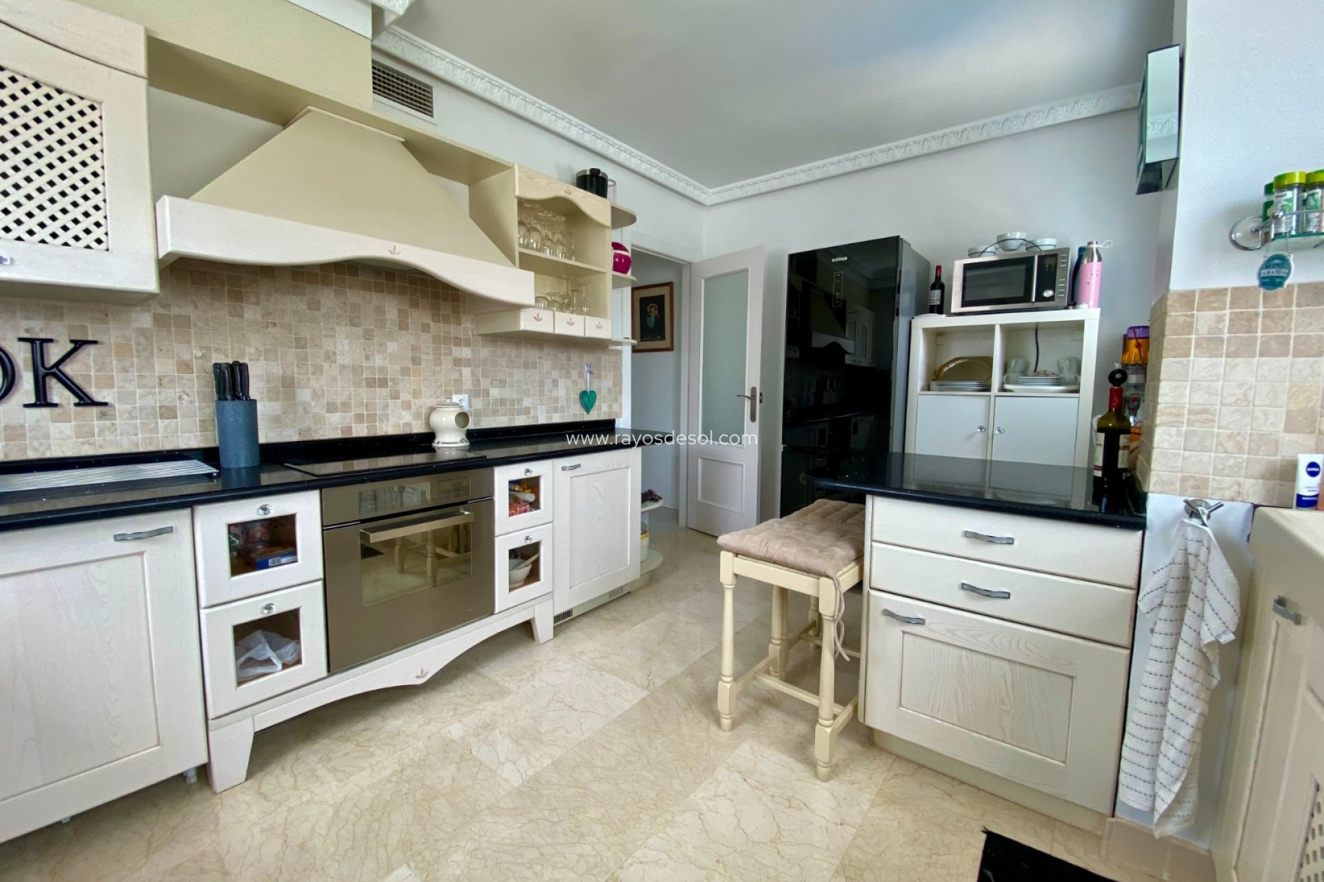 Resale - Villa - San Miguel de Salinas - Pueblo