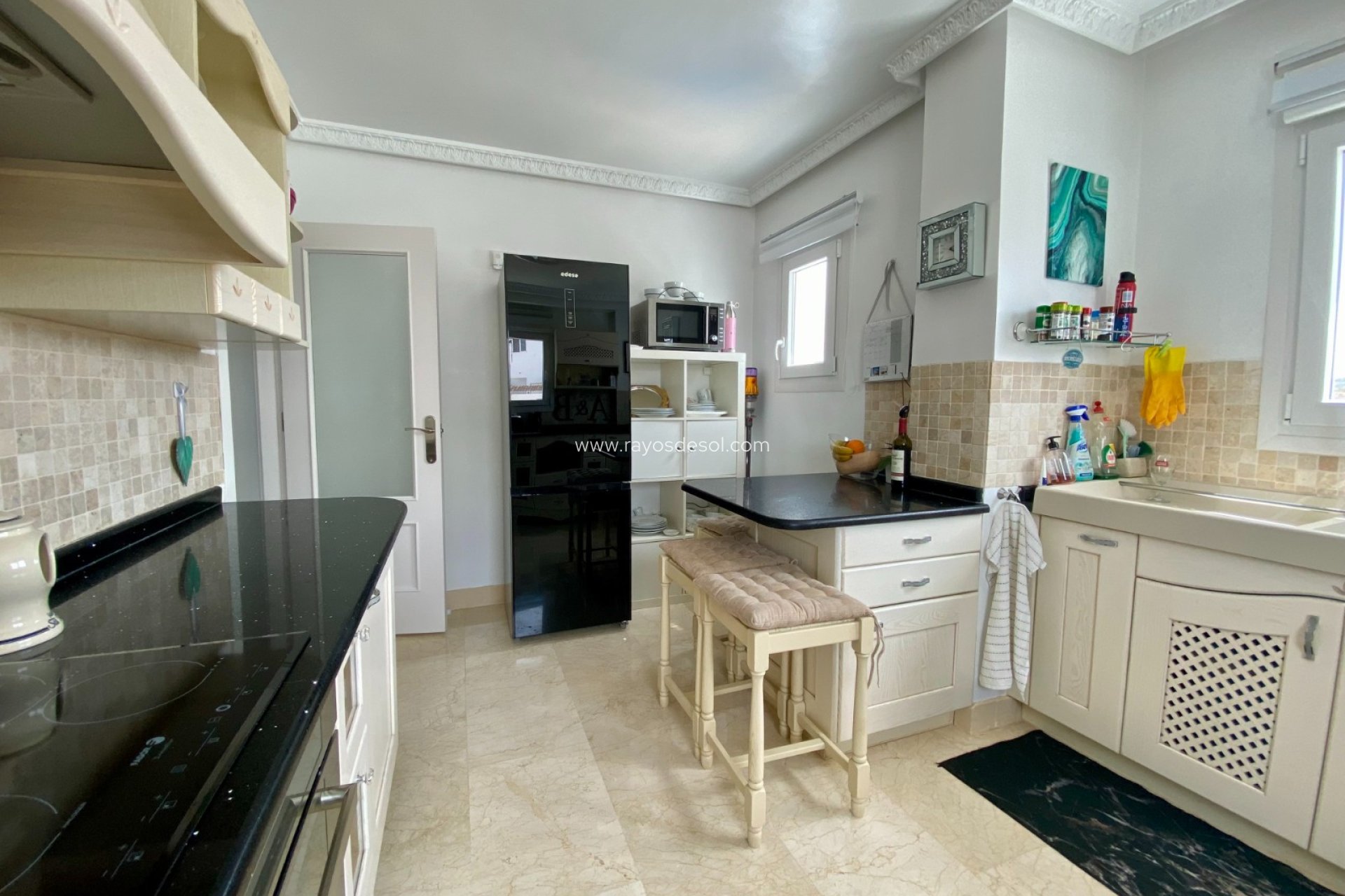 Resale - Villa - San Miguel de Salinas - Pueblo