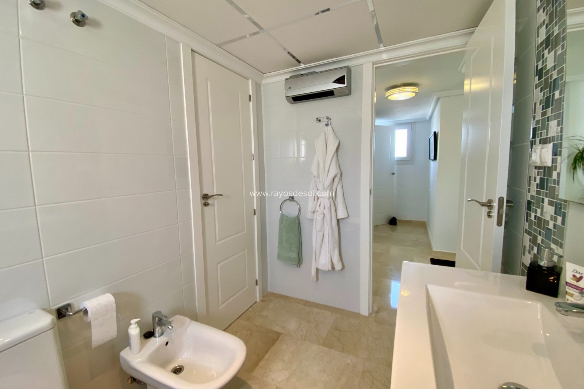 Resale - Villa - San Miguel de Salinas - Pueblo