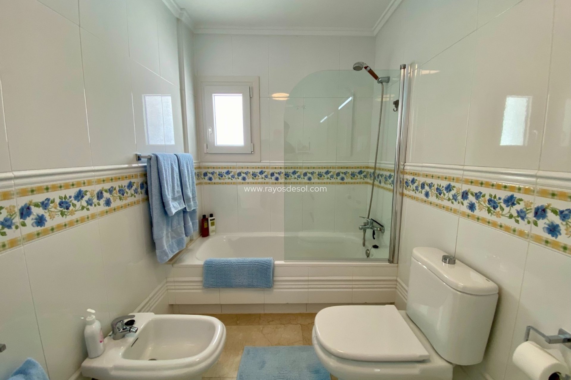 Resale - Villa - San Miguel de Salinas - Pueblo