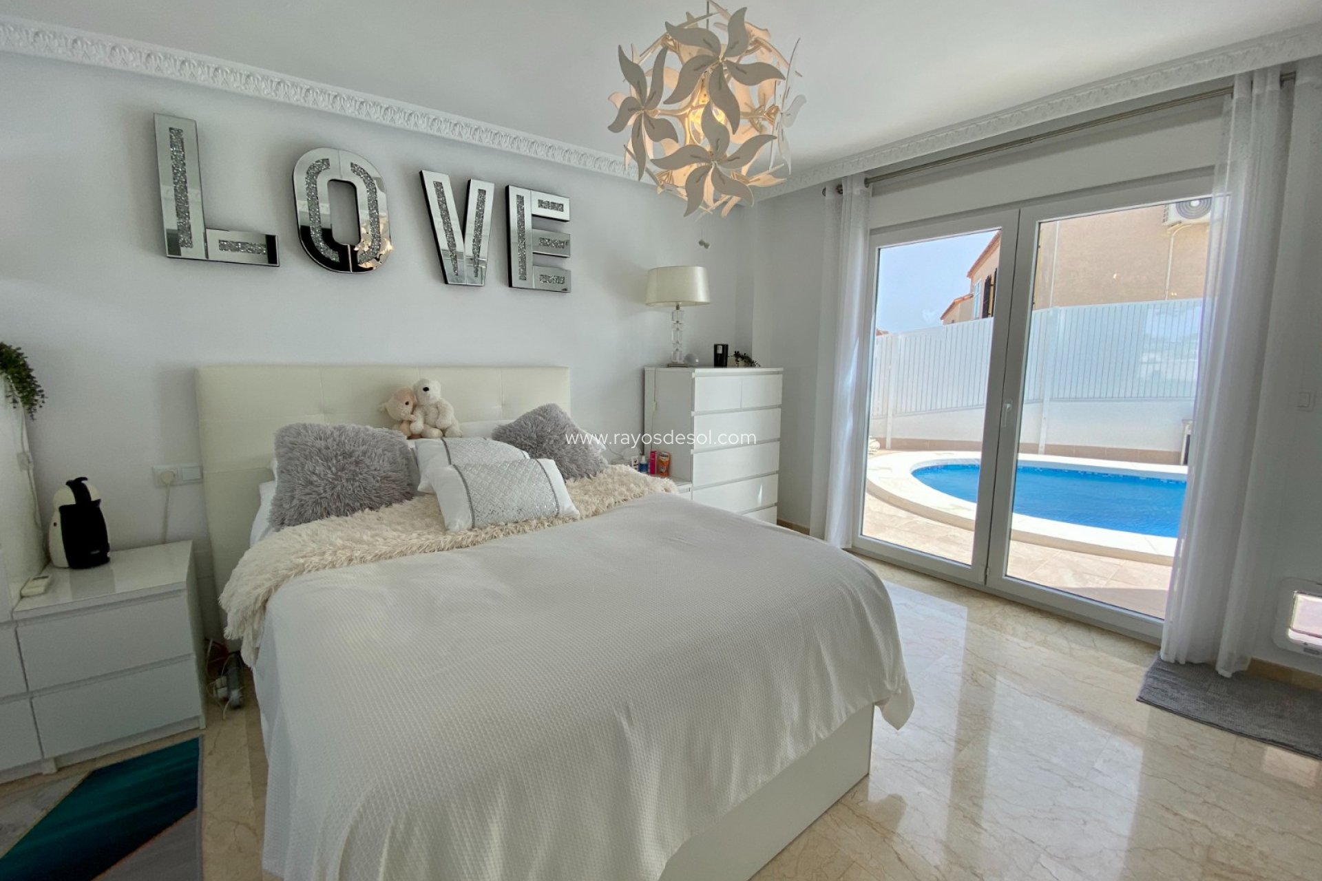 Resale - Villa - San Miguel de Salinas - Pueblo