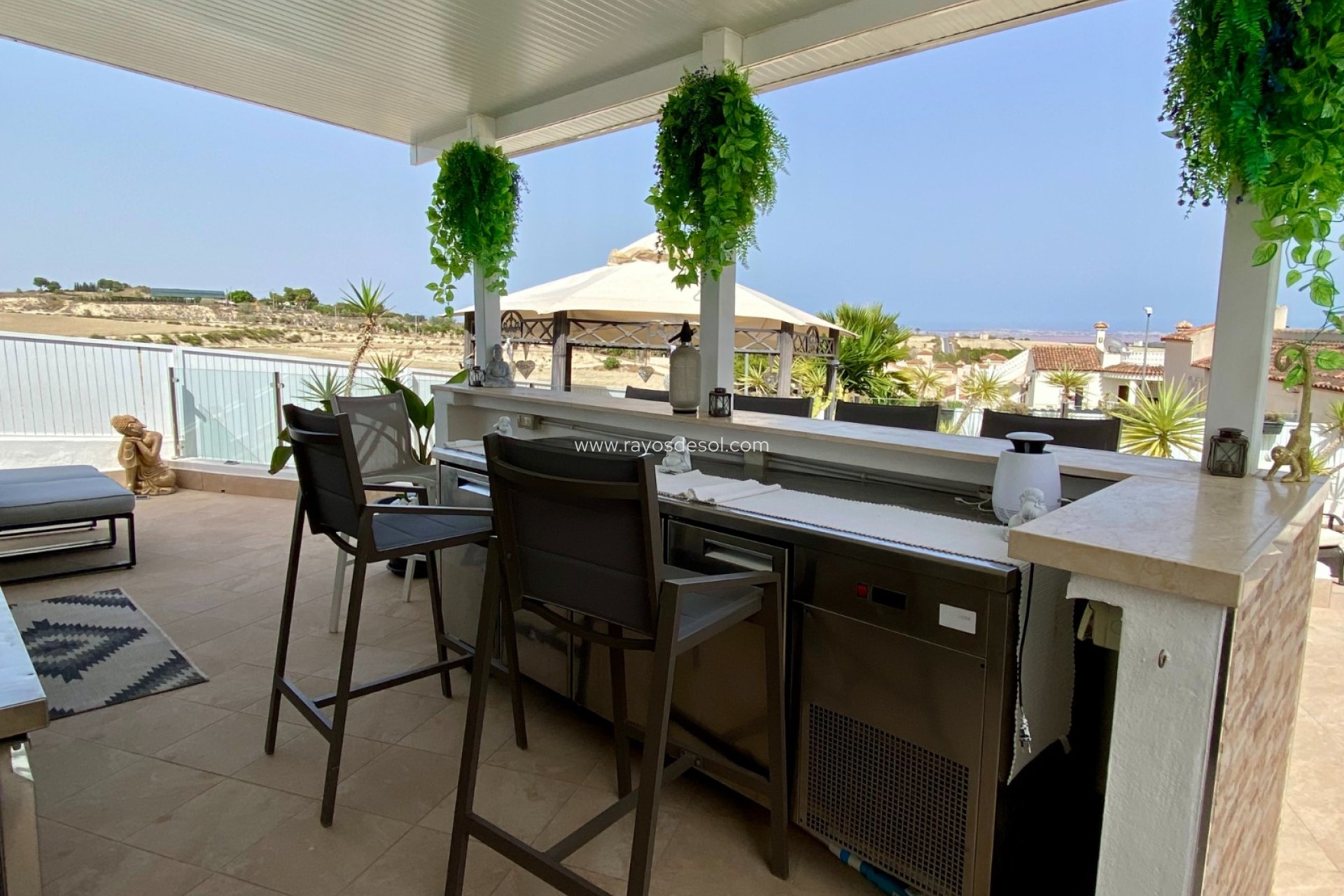 Resale - Villa - San Miguel de Salinas - Pueblo