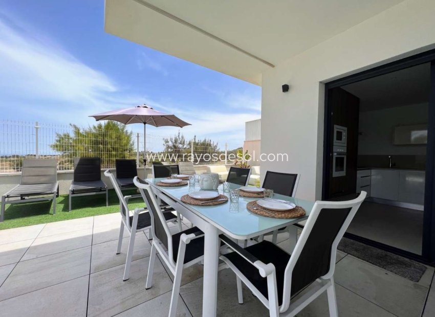 Resale - Villa - San Miguel de Salinas - San Miguel De Salinas